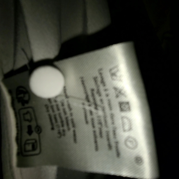 Sézane Cream Blouse with Bishop Sleeves and Peter Pan Collar - Picture 3 of 10